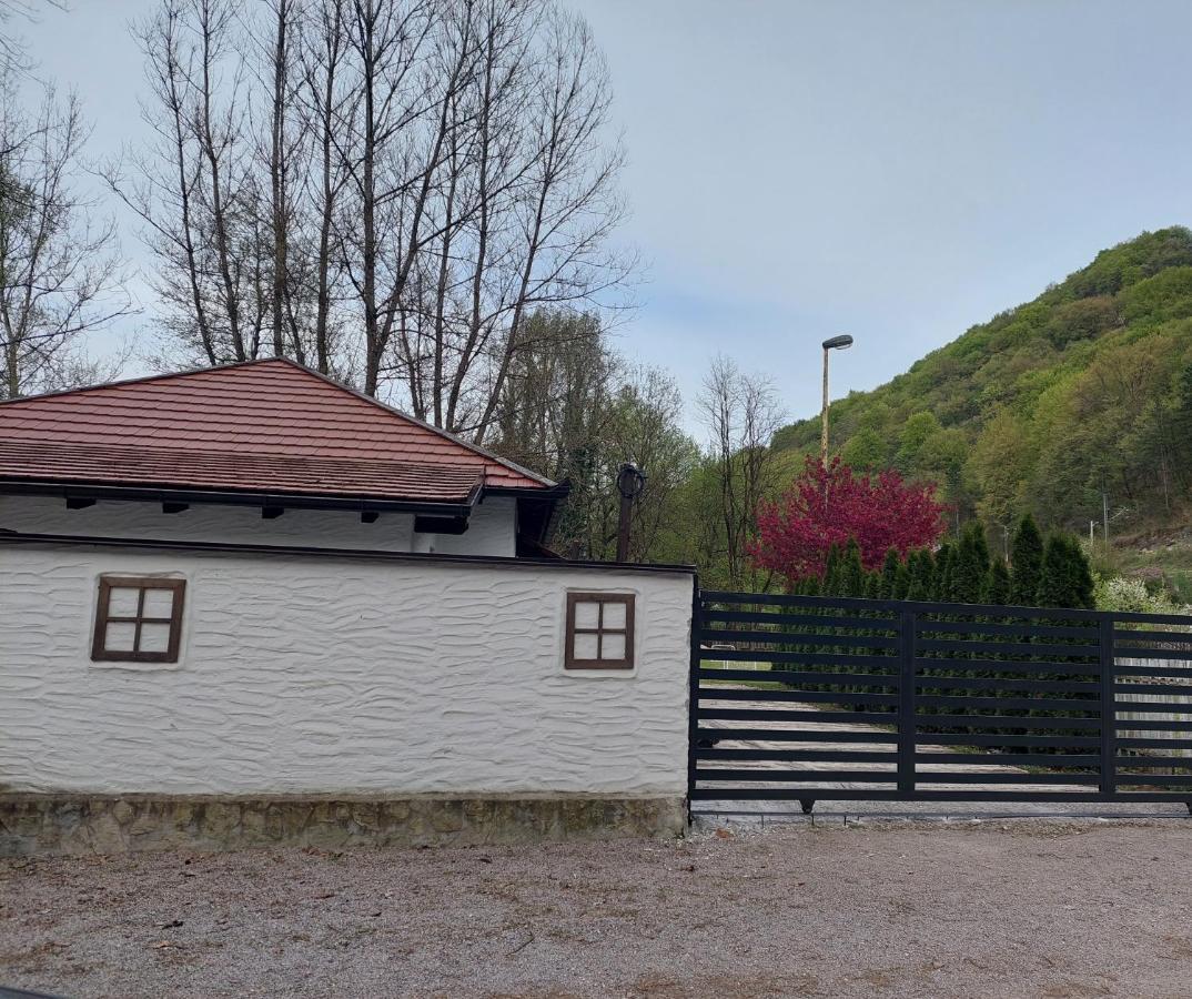 Atrium Holiday Home Bihac Luaran gambar