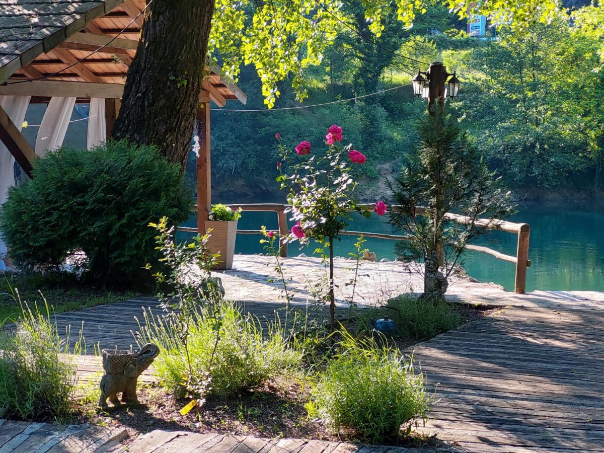 Atrium Holiday Home Bihac Luaran gambar